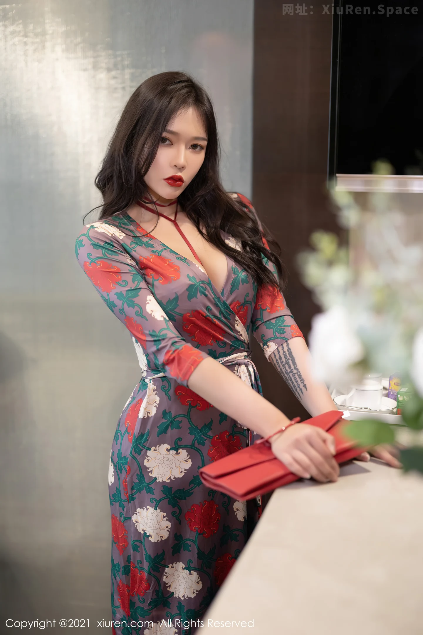 图片[4]-[XiuRen秀人网]VOL.3562 嫩模娜比私房红色情趣内衣配开档肉丝秀凹凸身材诱惑写真80P-秀人网官方网站